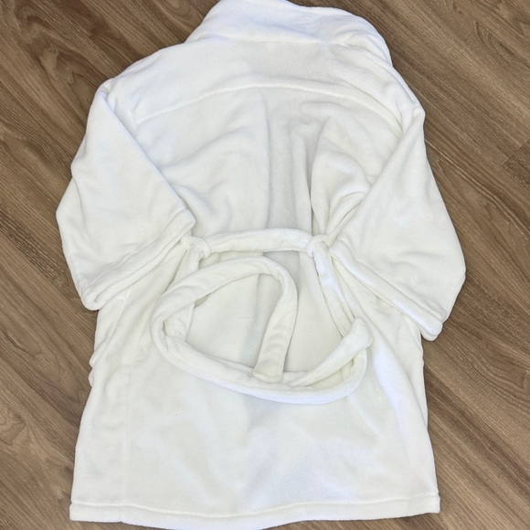 Stars Above Plush Cream Bathrobe - Picture 3 of 3